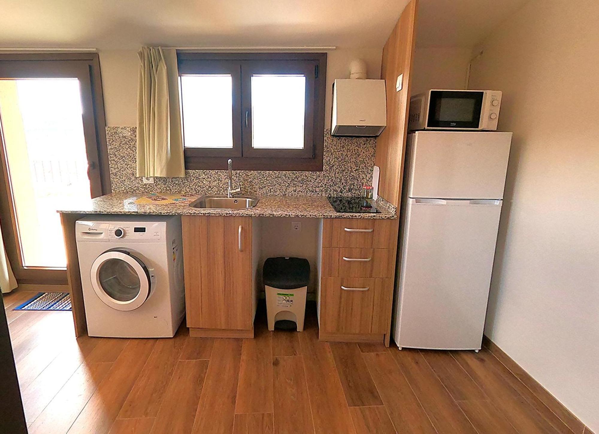 Apartamentos De Turismo Rural La Rocha Fortanete Екстериор снимка